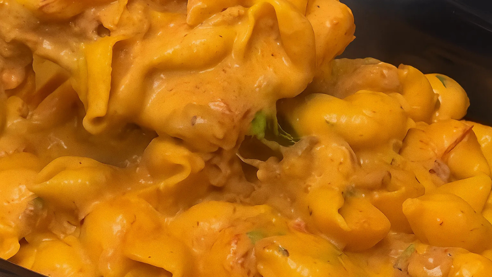 Mac n cheese comfort meal